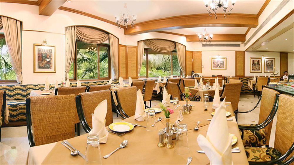 The Residence Hotel & Apartments Powai Мумбаї Екстер'єр фото