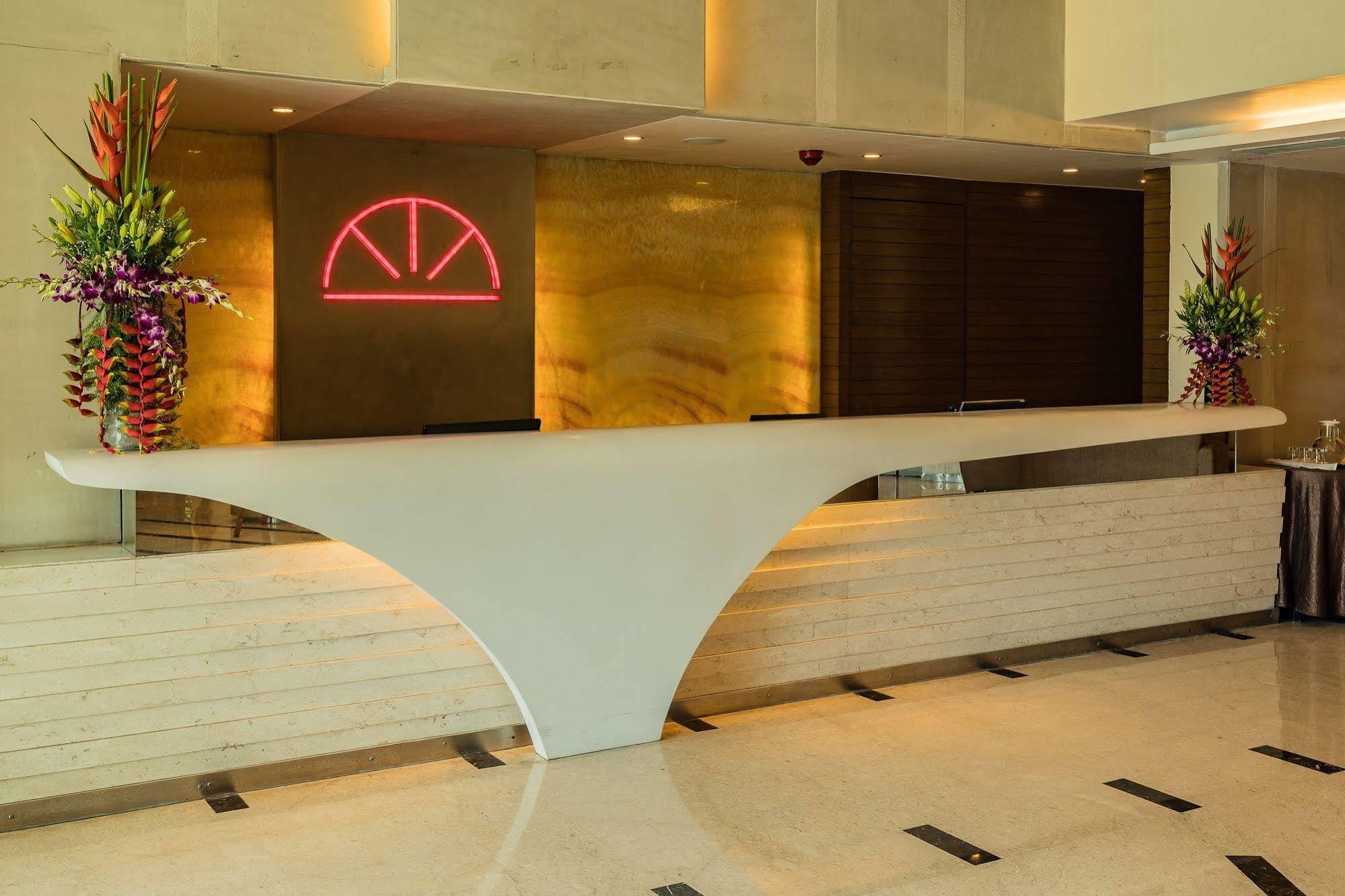 The Residence Hotel & Apartments Powai Мумбаї Екстер'єр фото